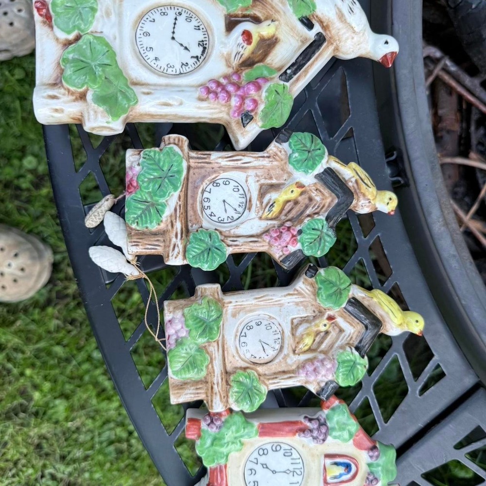 Choice of vintage Japanese cuckoo clock wall pocket vases.